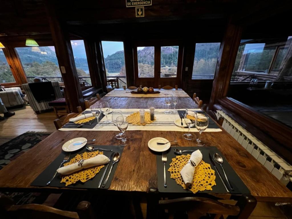 Laguna Larga Lodge Lago Futalaufquen ภายนอก รูปภาพ